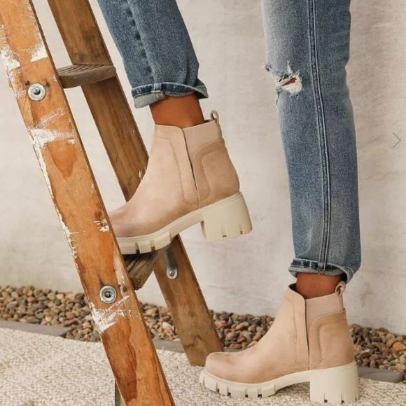 New Clay Beige Chelsea Round Toe Ankle Boots Booties - Picture 4 of 4